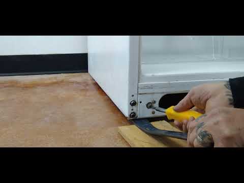 How to level / adjust a refrigerator with wheels