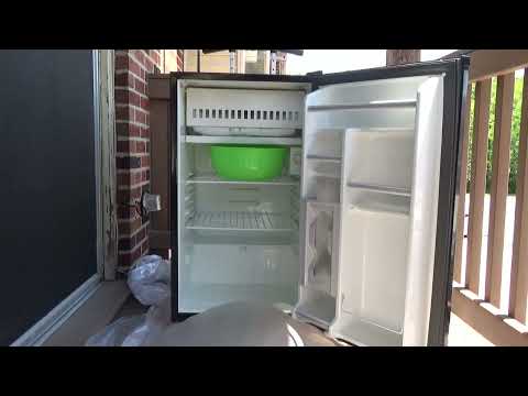 Defrost a Mini Fridge